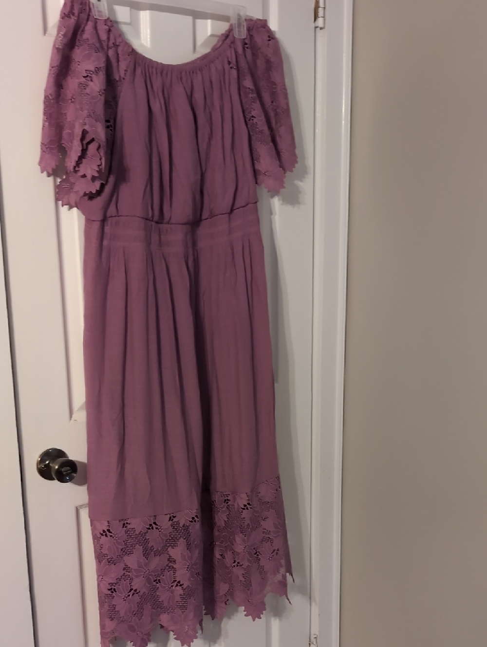 Cato Mauve Off-Shoulder Lace Midi Dress